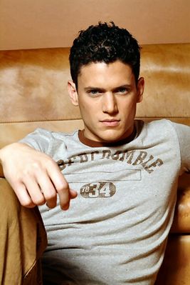 normal_wentworth_miller_04.jpg